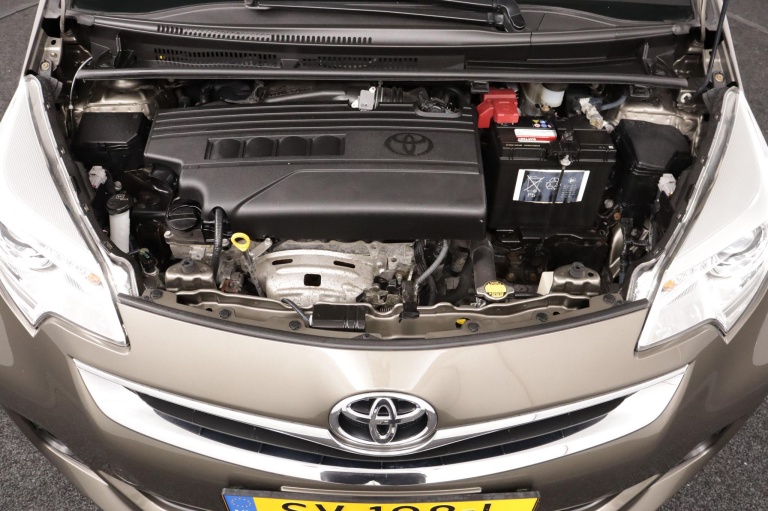 Toyota Verso-S - 1.3 VVT-i Dynamic 33