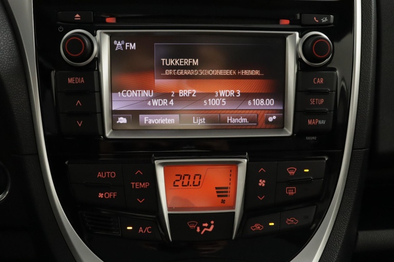 Toyota Verso-S - 1.3 VVT-i Dynamic 7