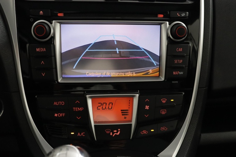 Toyota Verso-S - 1.3 VVT-i Dynamic 8