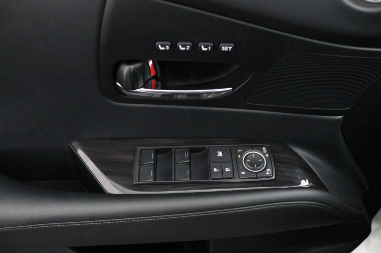 Lexus RX - 450h 4WD Executive Edition 27