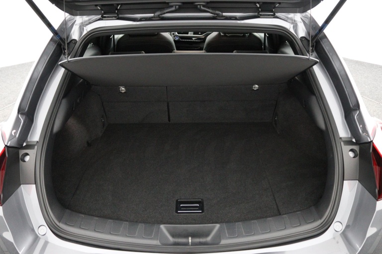 Lexus UX - 250h Luxury Line 23