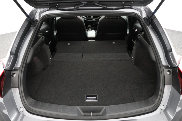 Lexus UX - 250h Luxury Line 26