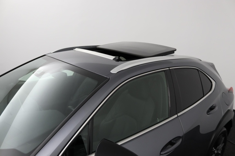 Lexus UX - 250h Luxury Line 39