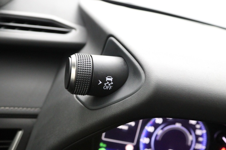 Lexus UX - 250h Luxury Line 42