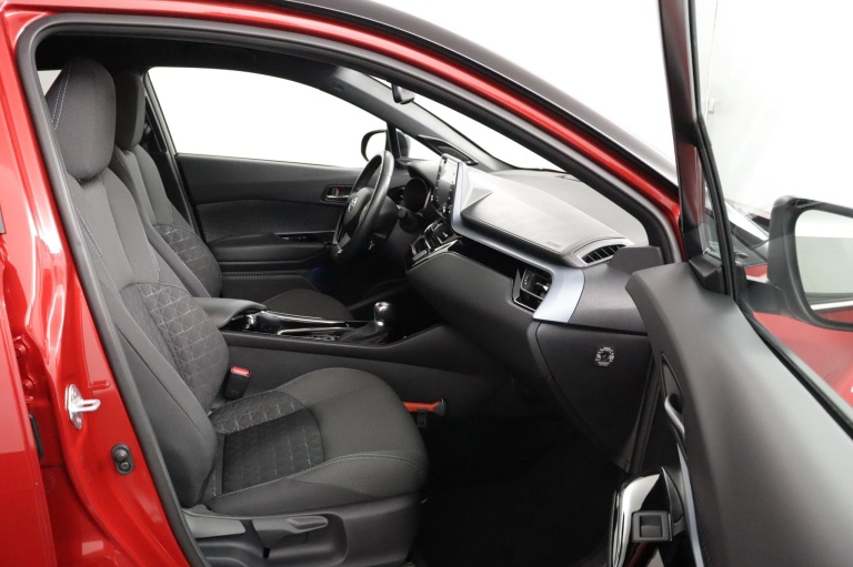 Toyota C-HR - 1.8 Hybrid Style 19