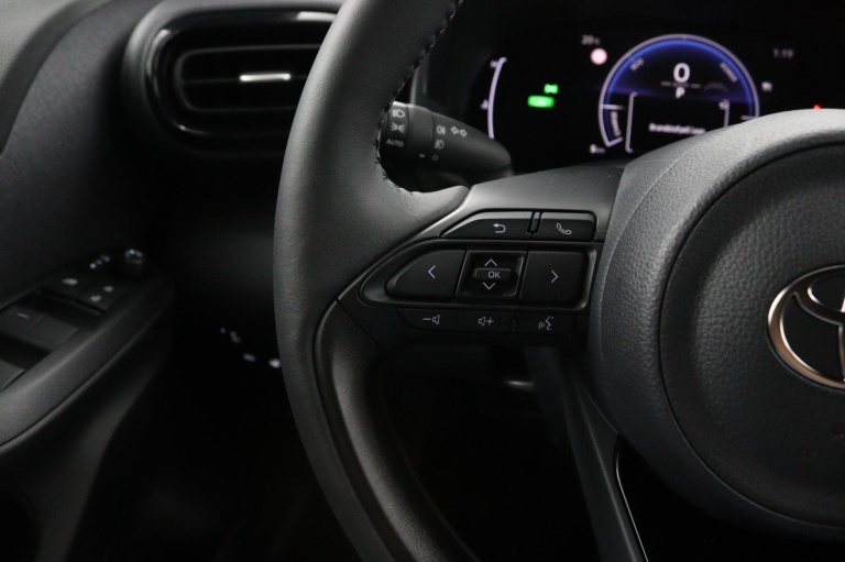 Toyota Yaris Cross - 1.5 Hybrid 130 Dynamic 17