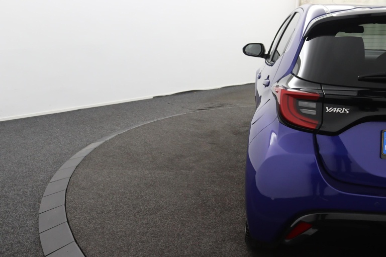 Toyota Yaris - 1.5 Hybrid 130 Executive 37
