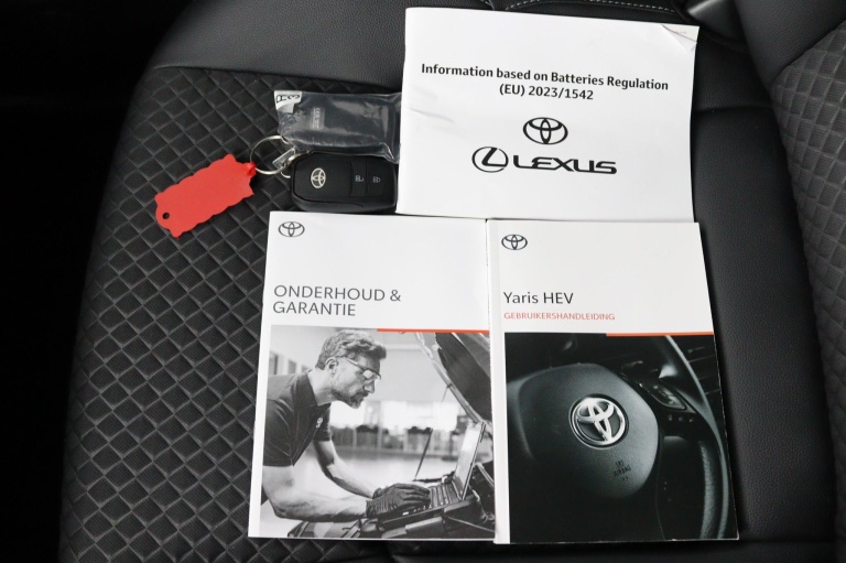 Toyota Yaris - 1.5 Hybrid 130 Executive 42