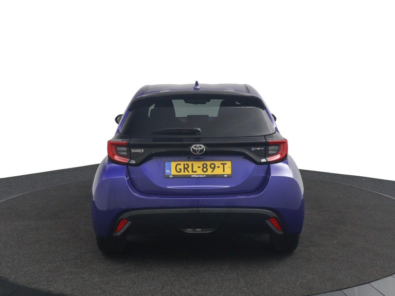 Toyota Yaris - 1.5 Hybrid 130 Executive 8