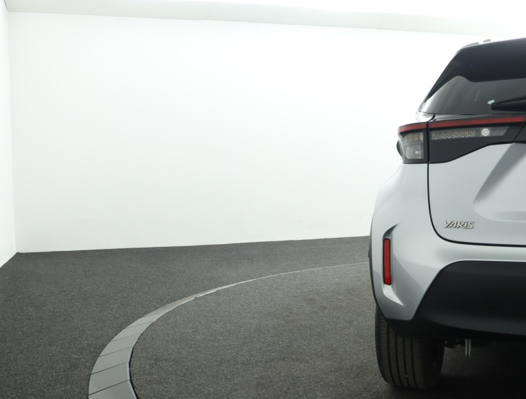 Toyota Yaris Cross - 1.5 Hybrid Dynamic 40