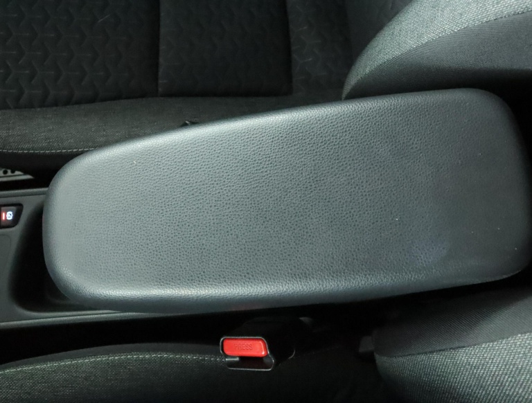 Toyota Yaris Cross - 1.5 Hybrid Dynamic 63
