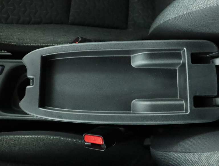 Toyota Yaris Cross - 1.5 Hybrid Dynamic 64
