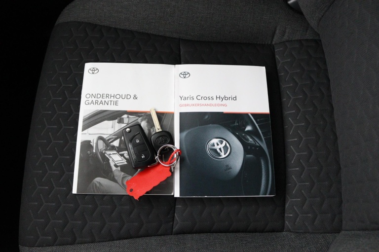 Toyota Yaris Cross - 1.5 Hybrid Active 11