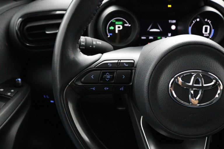 Toyota Yaris Cross - 1.5 Hybrid Active 19