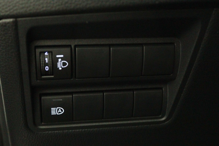 Toyota Yaris Cross - 1.5 Hybrid Active 28
