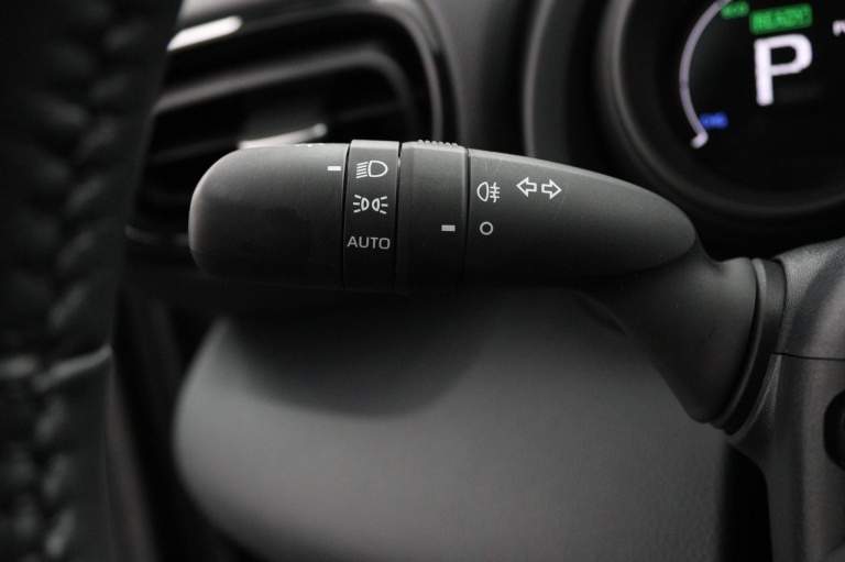 Toyota Yaris Cross - 1.5 Hybrid Active 29