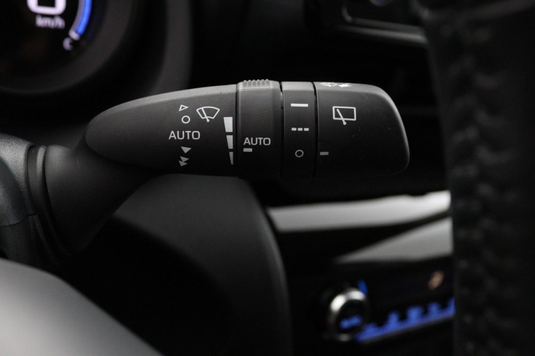 Toyota Yaris Cross - 1.5 Hybrid Active 30