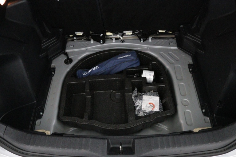 Toyota Yaris Cross - 1.5 Hybrid Active 36