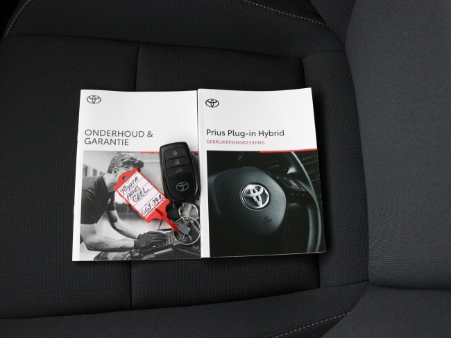 Toyota Prius - 2.0 Plug-in Hybrid Executive