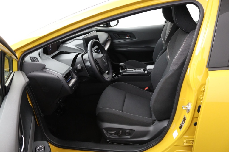 Toyota Prius - 2.0 Plug-in Hybrid Executive 17