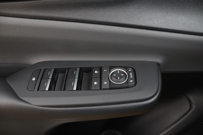 Toyota Prius - 2.0 Plug-in Hybrid Executive 29