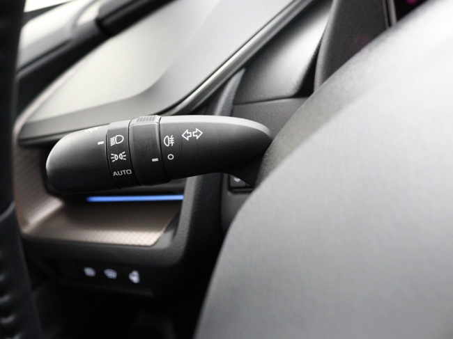 Toyota Prius - 2.0 Plug-in Hybrid Executive