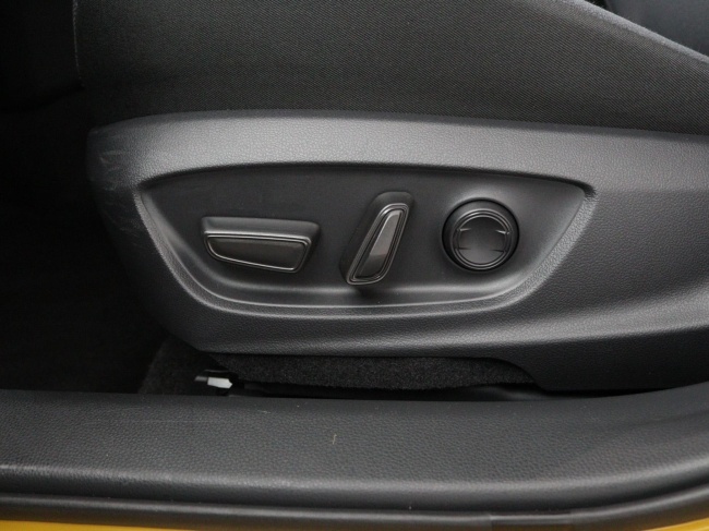 Toyota Prius - 2.0 Plug-in Hybrid Executive