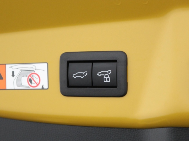 Toyota Prius - 2.0 Plug-in Hybrid Executive