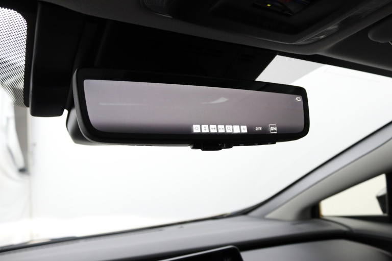 Toyota Prius - 2.0 Plug-in Hybrid Executive 51