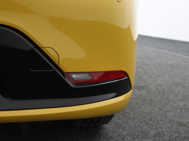 Toyota Prius - 2.0 Plug-in Hybrid Executive