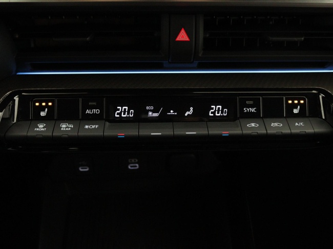 Toyota Prius - 2.0 Plug-in Hybrid Executive