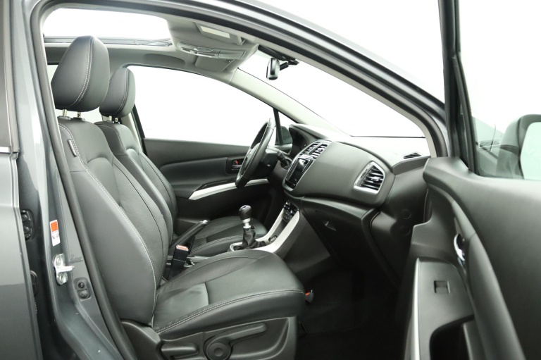 Suzuki S-Cross - 1.4 Boosterjet Style Smart Hybrid 22