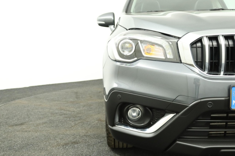 Suzuki S-Cross - 1.4 Boosterjet Style Smart Hybrid 37