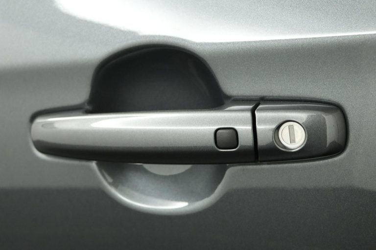 Suzuki S-Cross - 1.4 Boosterjet Style Smart Hybrid 38