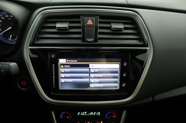 Suzuki S-Cross - 1.4 Boosterjet Style Smart Hybrid 8