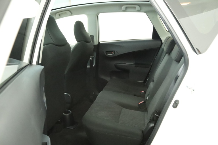 Toyota Verso-S - 1.3 VVT-i Dynamic 18