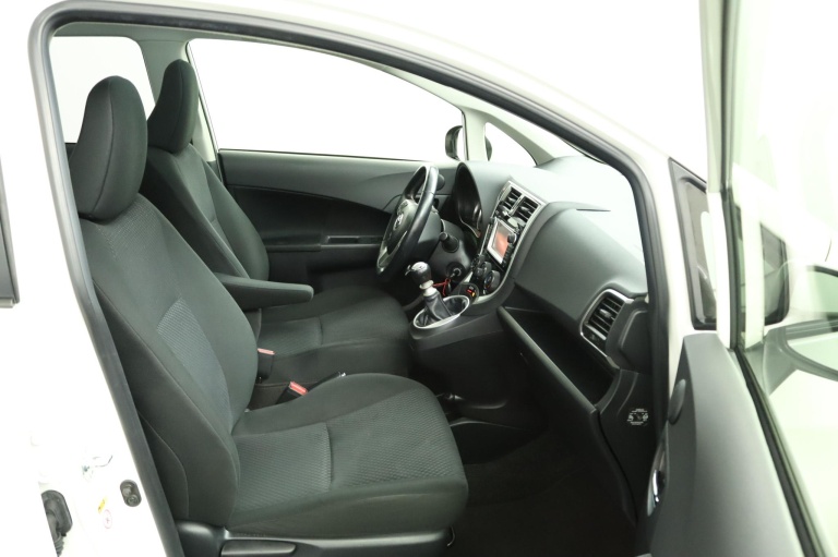 Toyota Verso-S - 1.3 VVT-i Dynamic 22