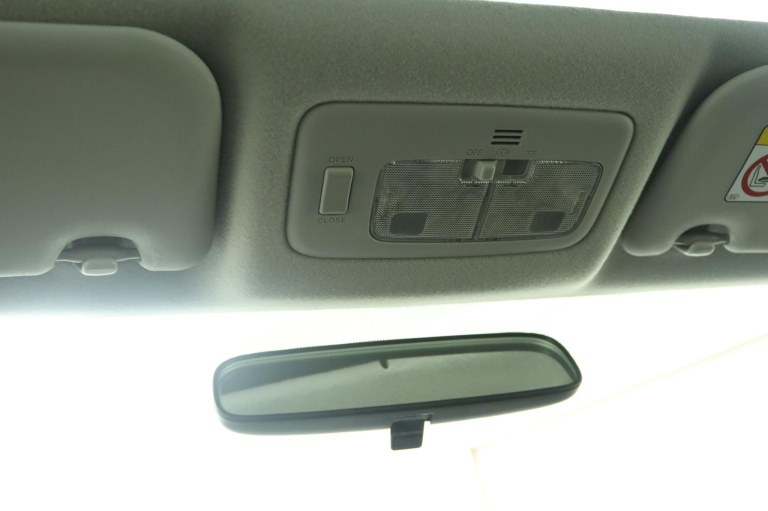 Toyota Verso-S - 1.3 VVT-i Dynamic 33
