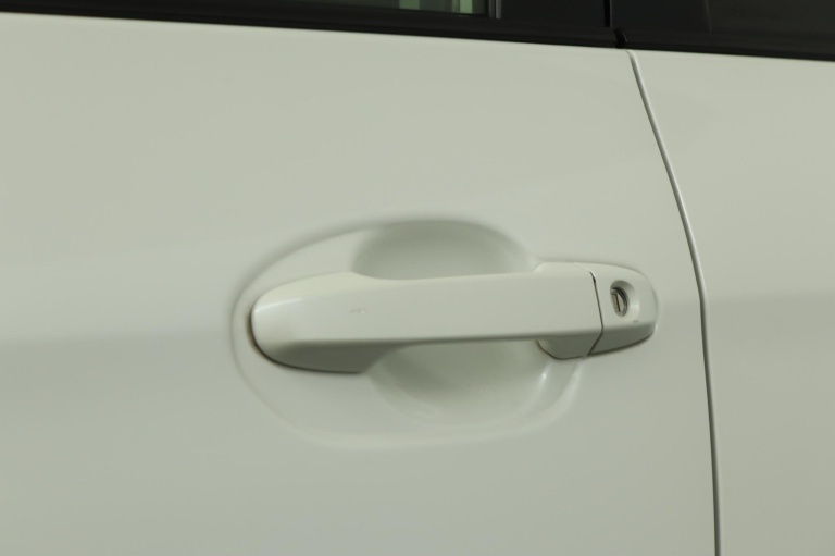Toyota Verso-S - 1.3 VVT-i Dynamic 37