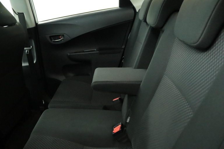 Toyota Verso-S - 1.3 VVT-i Dynamic 41