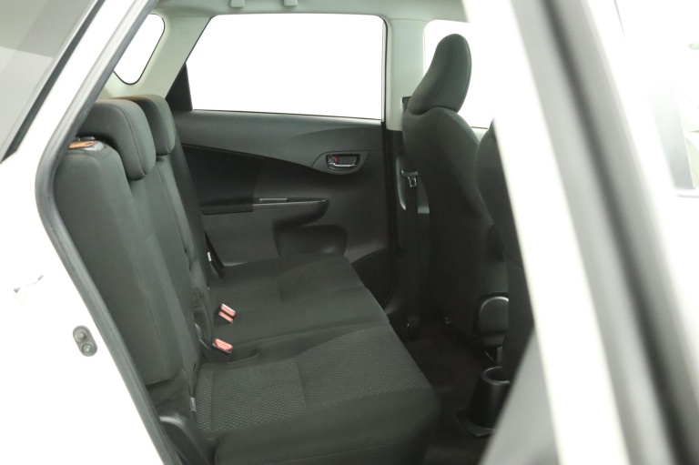 Toyota Verso-S - 1.3 VVT-i Dynamic 42