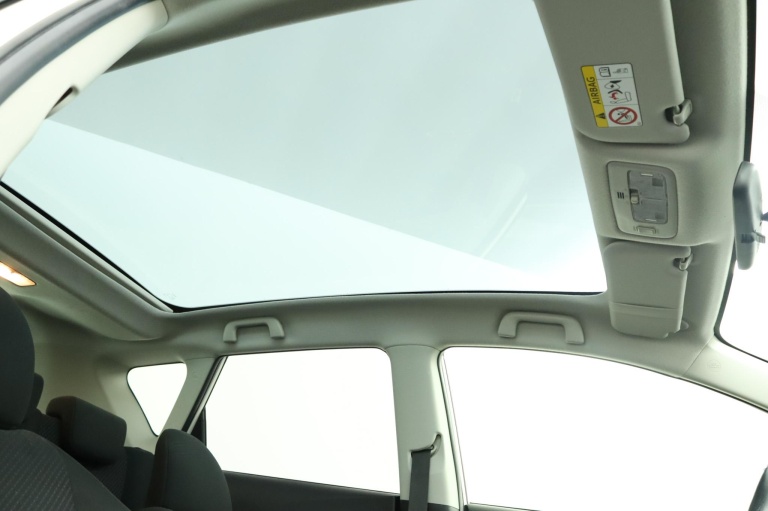 Toyota Verso-S - 1.3 VVT-i Dynamic 57