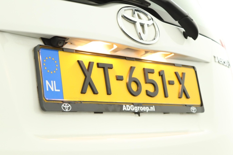 Toyota Verso-S - 1.3 VVT-i Dynamic 59