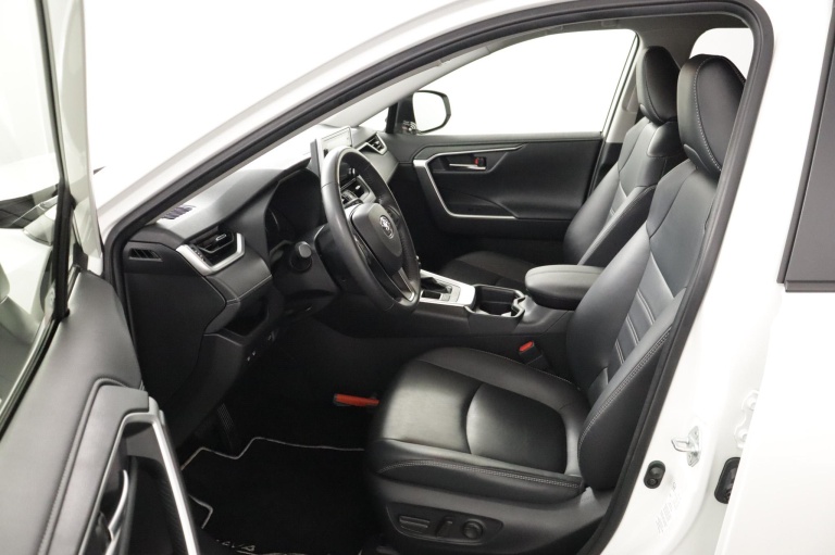 Toyota RAV4 - 2.5 Hybrid Dynamic Limited 17
