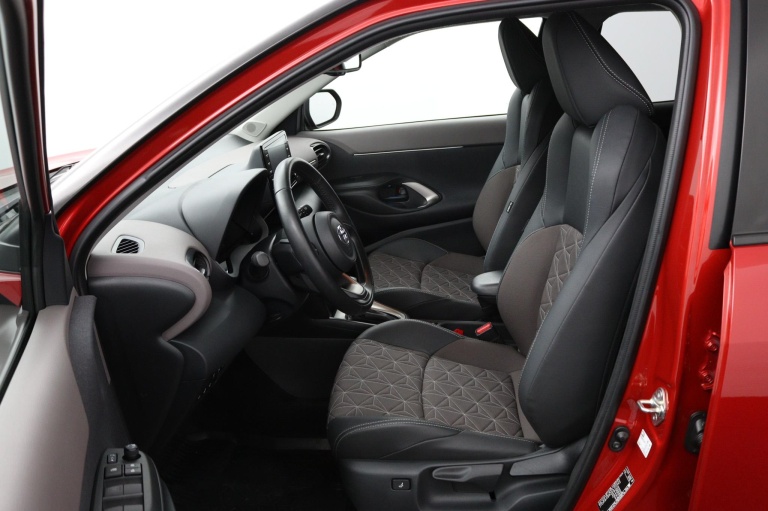 Toyota Yaris Cross - 1.5 Hybrid Adventure 17