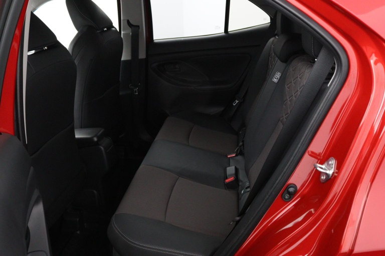 Toyota Yaris Cross - 1.5 Hybrid Adventure 18