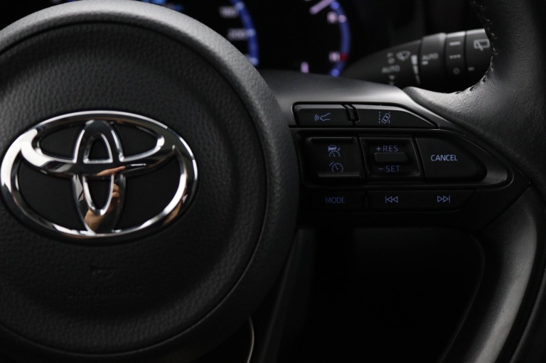 Toyota Yaris Cross - 1.5 Hybrid Adventure 21