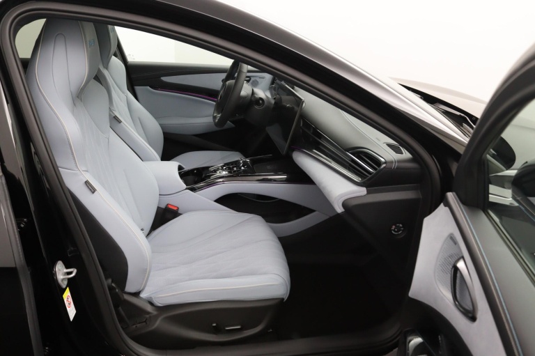 BYD SEAL - Design RWD 82.5 kWh 18