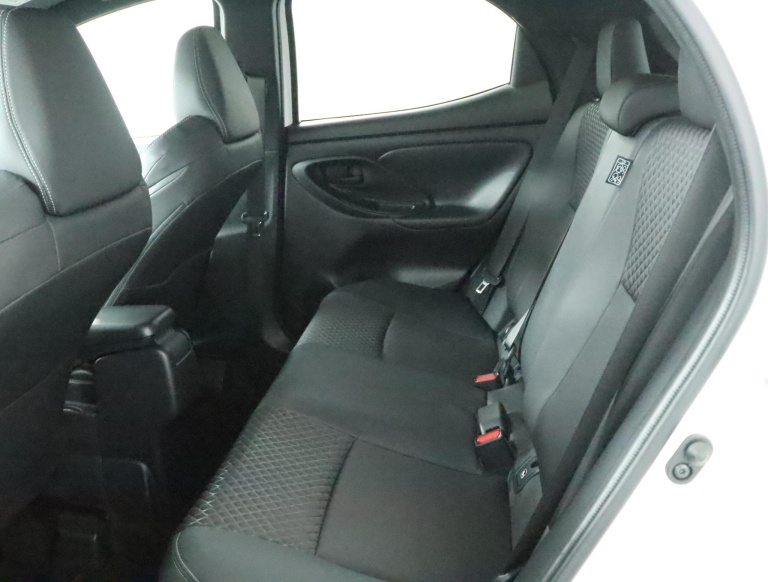Toyota Yaris - 1.5 Hybrid Executive 18
