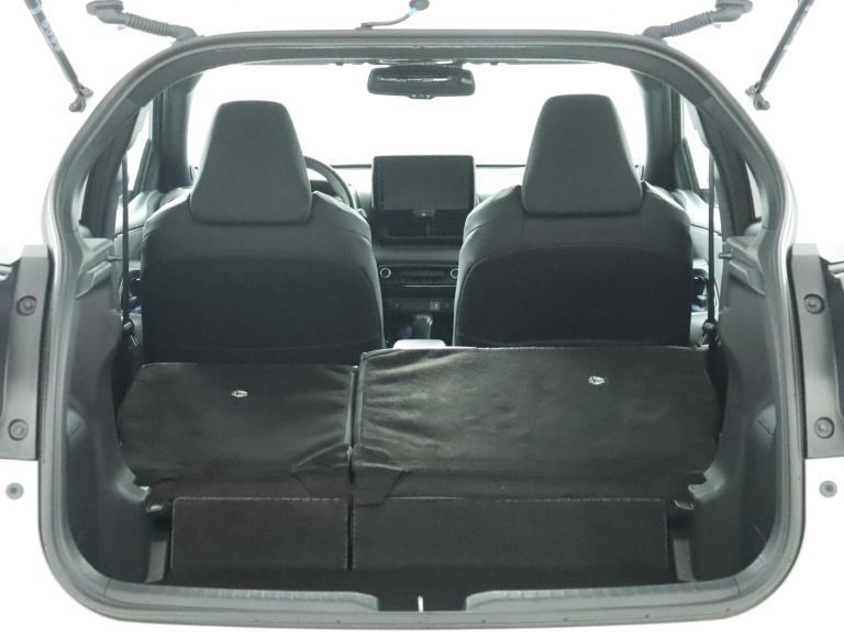 Toyota Yaris - 1.5 Hybrid Executive 26